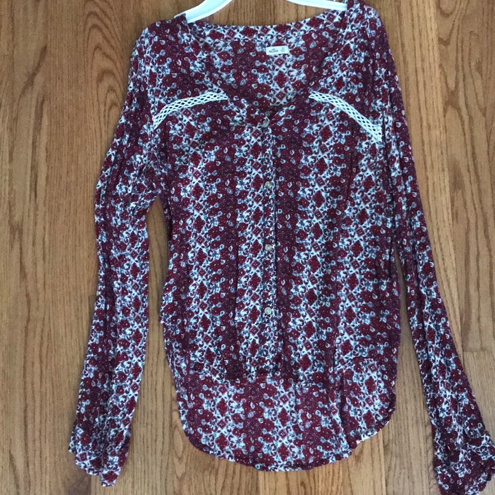 Hollister long sleeve v-neck